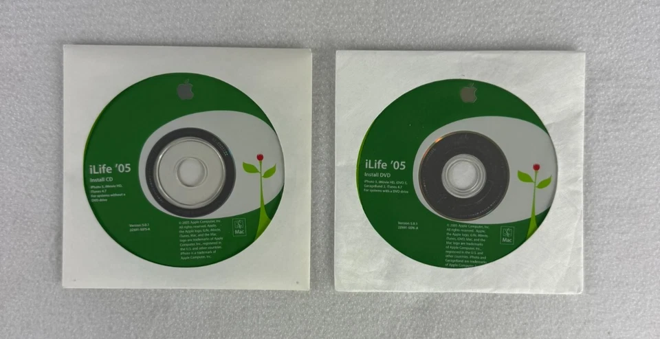 Apple iLife ‘05 DVD Software Suite (2 Discs + Guide) for Mac OS - Image 2 of 3
