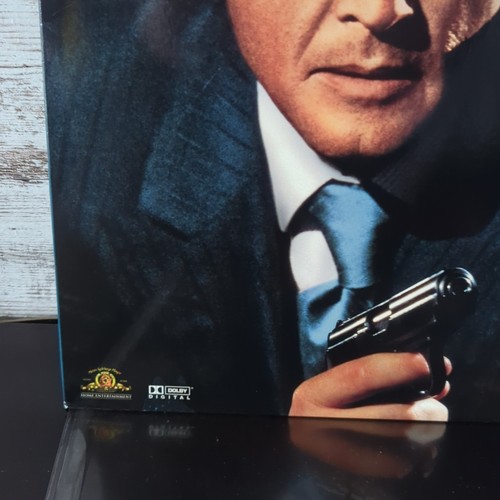 The Spy Who Loved Me (1998, Laserdisc, ML102735) James Bond Roger Moore - Picture 5 of 11