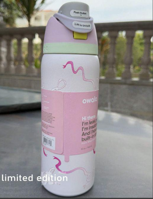 Owala Tied And True Pink Bows 32 Oz Freesip UO Exclusive Urban