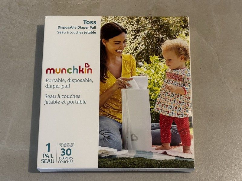 Munchkin Toss Portable Disposable Diaper Pail Holds 30 Diapers, White NEW Sealed