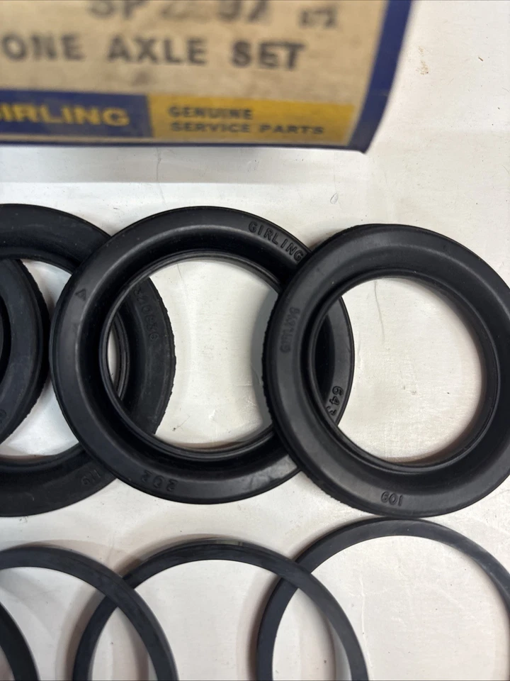 Kit pinza delantera Peugeot 304 NOS Girling 1969 adelante (kit eje/hace 2 pinzas) Foto 3 de 4