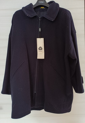 Damen Jacke mit Reißverschluss 80% Wolle. Inka