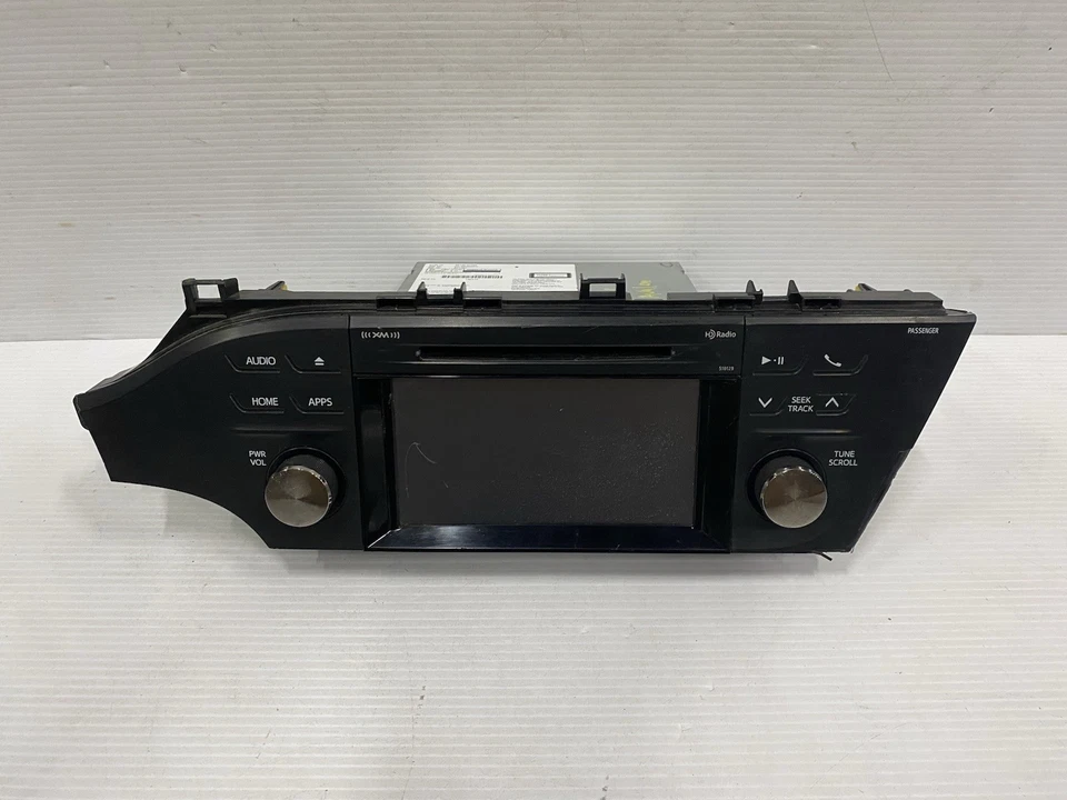 2016-2018 TOYOTA AVALON AM FM CD RADIO RECEIVER DISPLAY SCREEN OEM 86140-07100 - Image 2 of 4