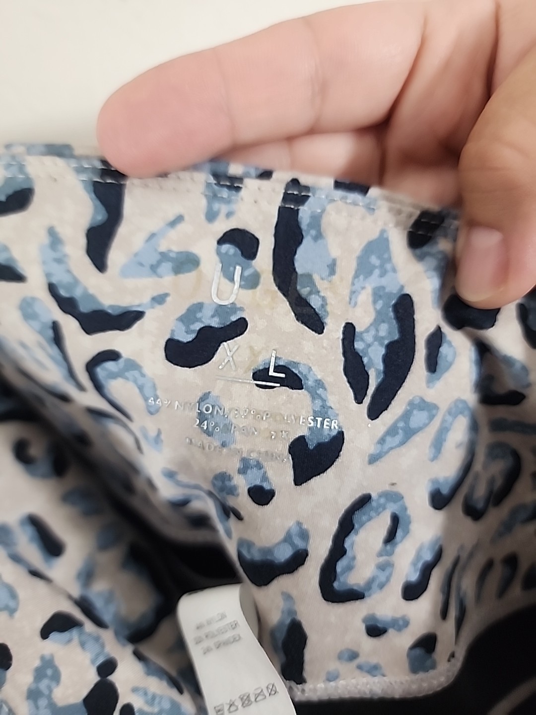 Ouges Cropped Cheatah Print leggings XL - image 5