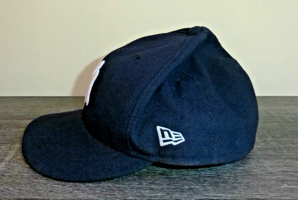 Gorra de los Yankees de Nueva York Mariano Rivera parche de jubilación New Era 59FIFTY talla 7 3/8 sombrero 2013 Foto 4 de 4