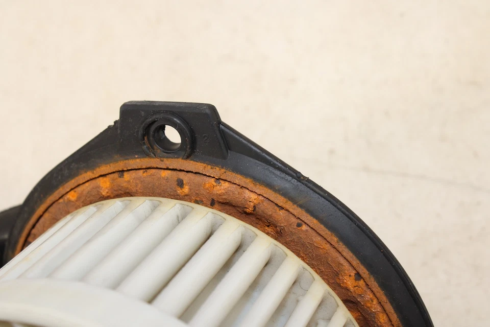 Chevrolet Corvette 2000-2004 motor soplador OEM MP17 Foto 4 de 4