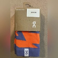 Kid  s OnCloud 4 pack Socks, size S shoe sizes 9.5-12.5  29.99 Retail - NIP