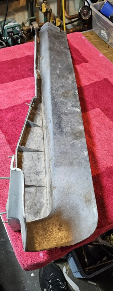 Defletor de pedra para-choque dianteiro Ford Granada 1978 1979 NOS D8DB-17805-AWB - Imagem 4 de 4