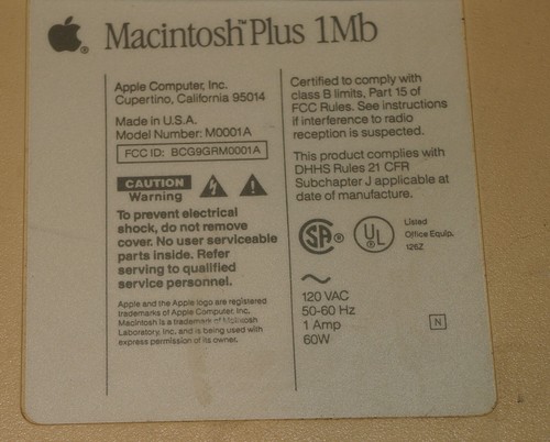 Apple Macintosh Plus 1MB Computer M0001A Turns on Nothing on Screen FOR PARTS - Picture 3 of 8