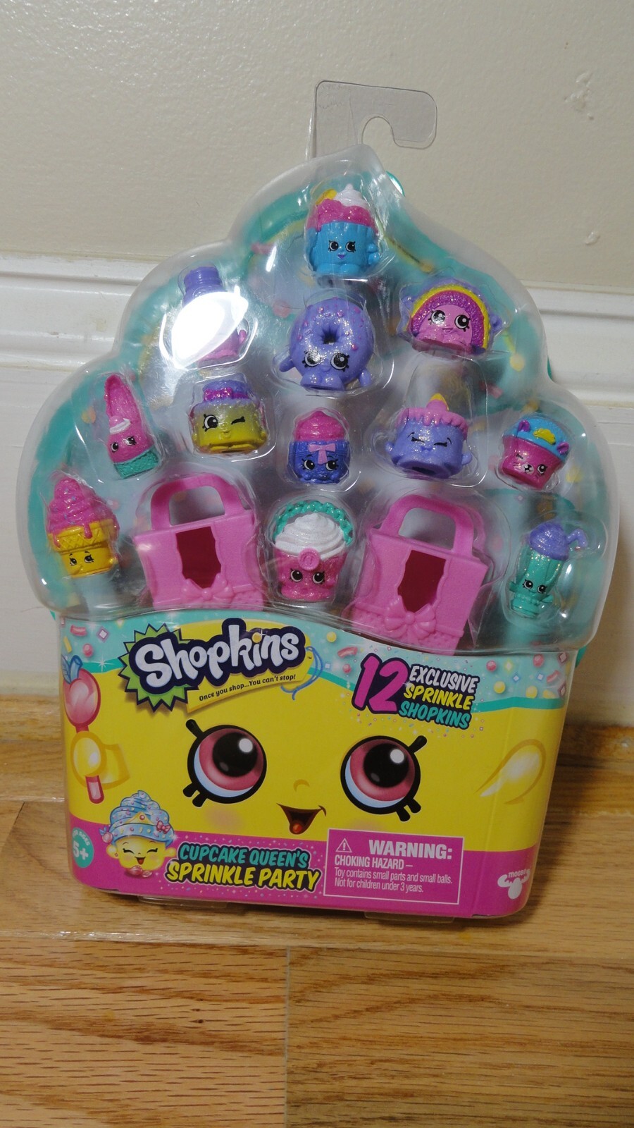Cupcake Queen's Sprinkle Party 12 Exclusive Sprinkle Shopkins-image