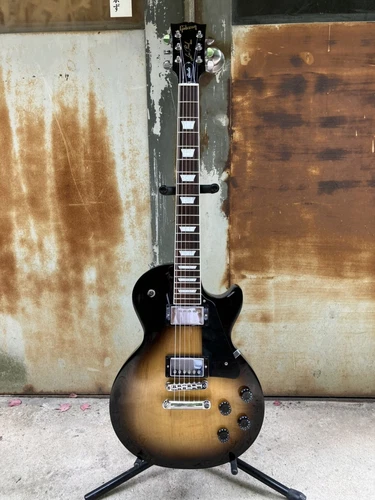 Gibson Les Paul Studio 2018 Vintage Sunburst Electric Guitar F/S from Japan