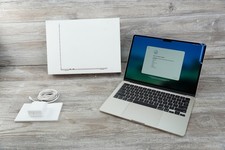 Apple | MW0Y3LL/A | A3240 MacBook Air | 16Gb Memory | 256Gb Storage