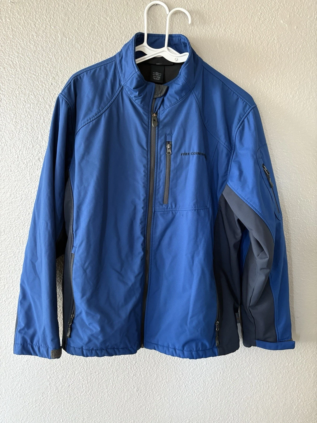 Free Country Men’s XXL Softshell Jacket Blue Gray Windproof Water Resistant