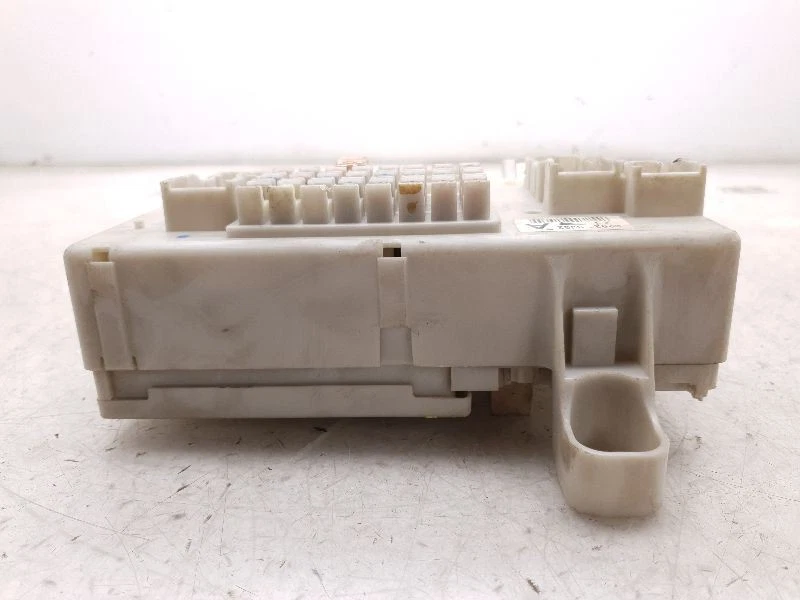 2004 TOYOTA 4 RUNNER SPORT 4.7L CABIN FUSE BOX - Изображение 4 из 4