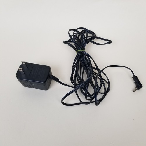 Jakks Plug It In and Play TV Games Universal Power Adapter Toy Transformer 59159 - Picture 2 of 7