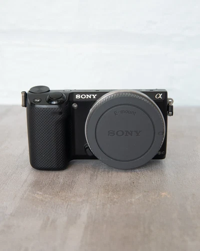 Sony Alpha a5000 Digital Mirrorless Camera - Body Only – LOW SHUTTER COUNT