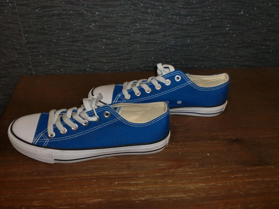 LUCKY Z - Damen Sneaker Turnschuhe  in Gr.: 39 - Blau/Weiß - TOP Zustand - Bild 2 von 4