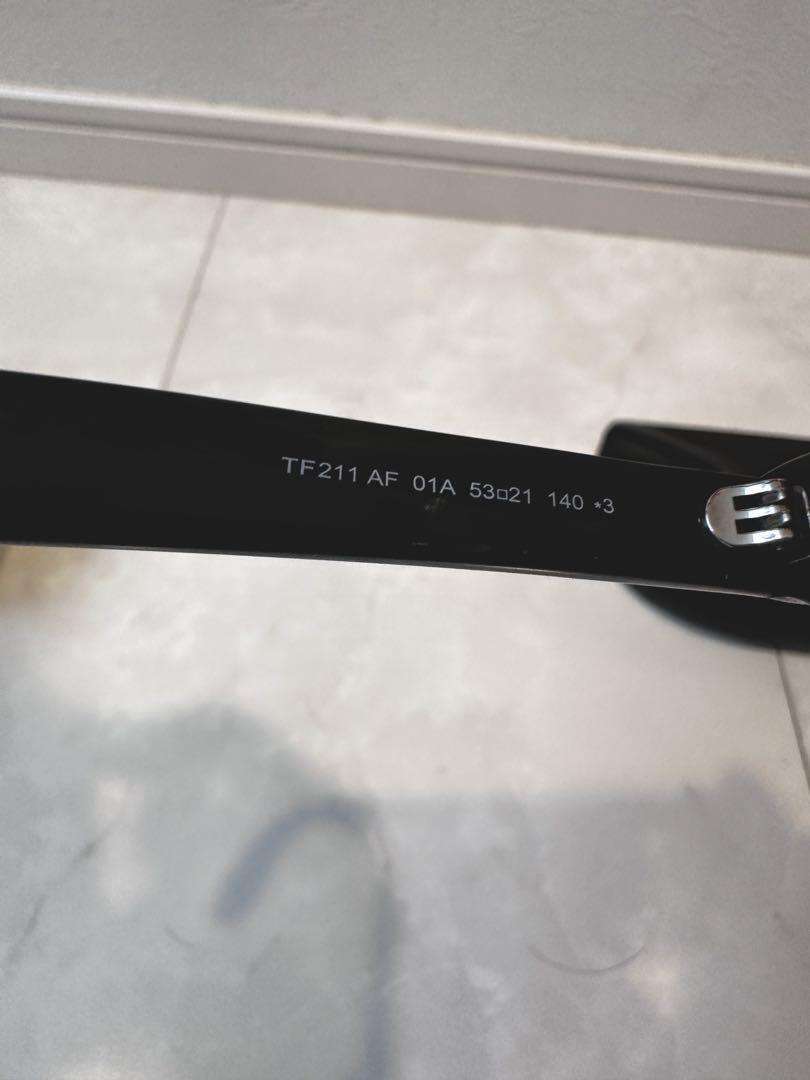 TOM FORD TF211 AF 01A Sunglasses 53□21-140 Made in Italy TOM FORD TF211 AF 01A Sunglasses 53□21-140 Made in Italy