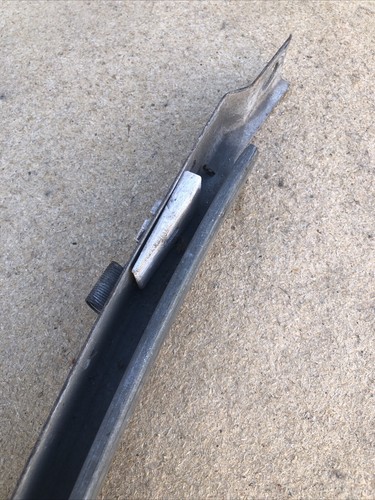 1970 71 2 3 4 CUDA CHALLENGER DOOR GLASS UP WINDOW GUIDE TRACK LH BOLT AAR T/A - Picture 3 of 9