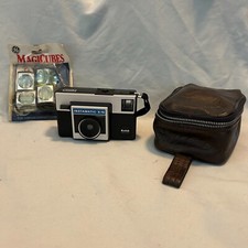 Vintage 1970 Original Camera Kodak Instamatic X-15 4 GE Magicubes and Case