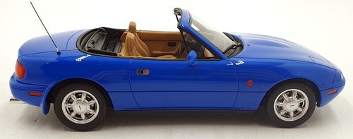 Otto Mobile 1/18 Scale Resin OT934 - Mazda MX-5 NA - Blue - Picture 4 of 6