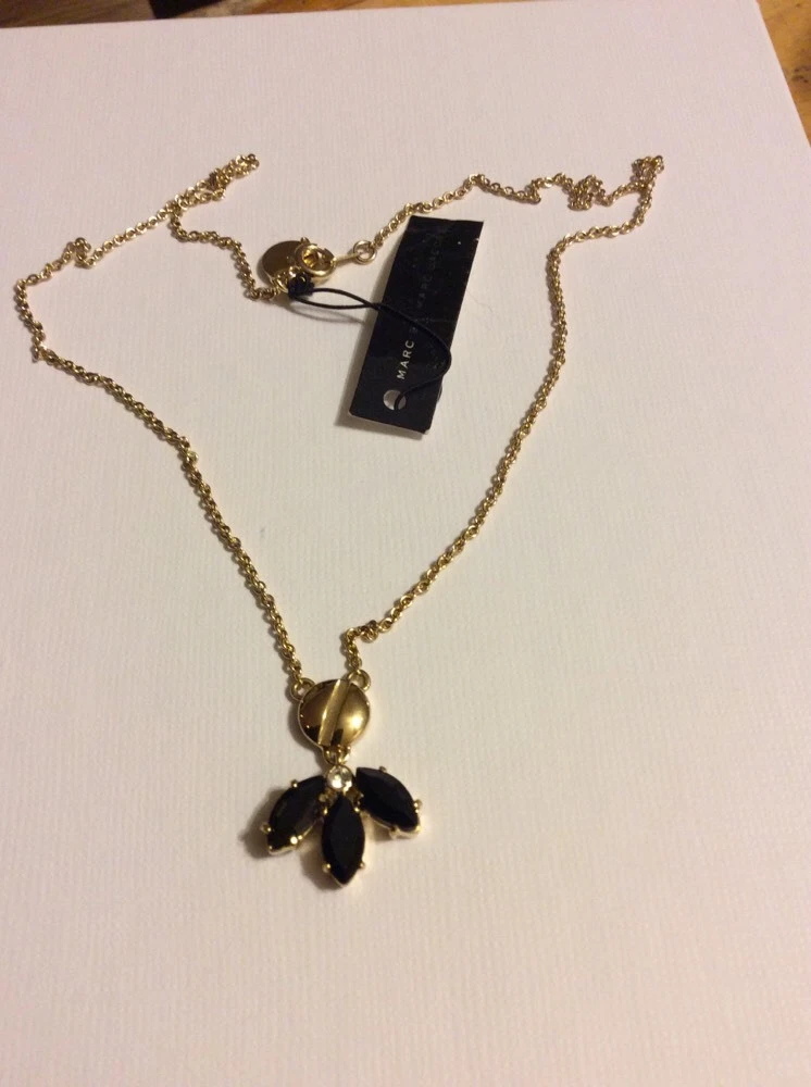 Marc jacobs flower online necklace