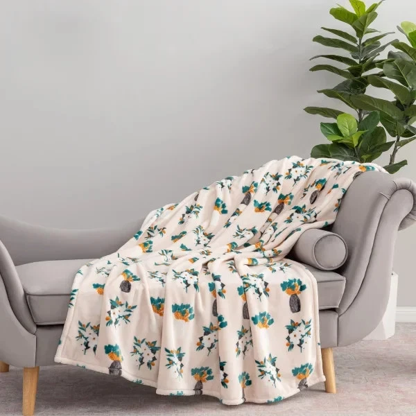 Manta Artista Serie VelvetLoft Peluche Suave Linda Reversible Lavable Foto 4 de 4