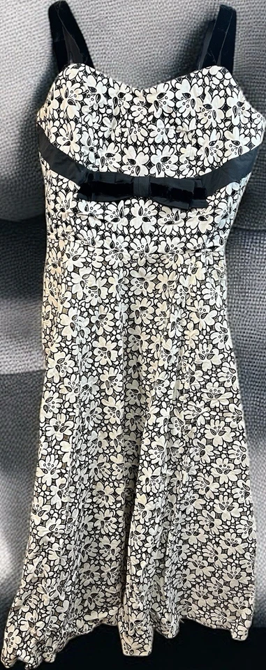 Vintage 1960s Martin Berens Black & White Cut Out Floral Cocktail Dress Gorgeous - Image 3 of 4