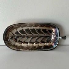 Vintage International Silver Company Leaf Dish 8170 Silverplate 9".5 × 4".5 × 1"