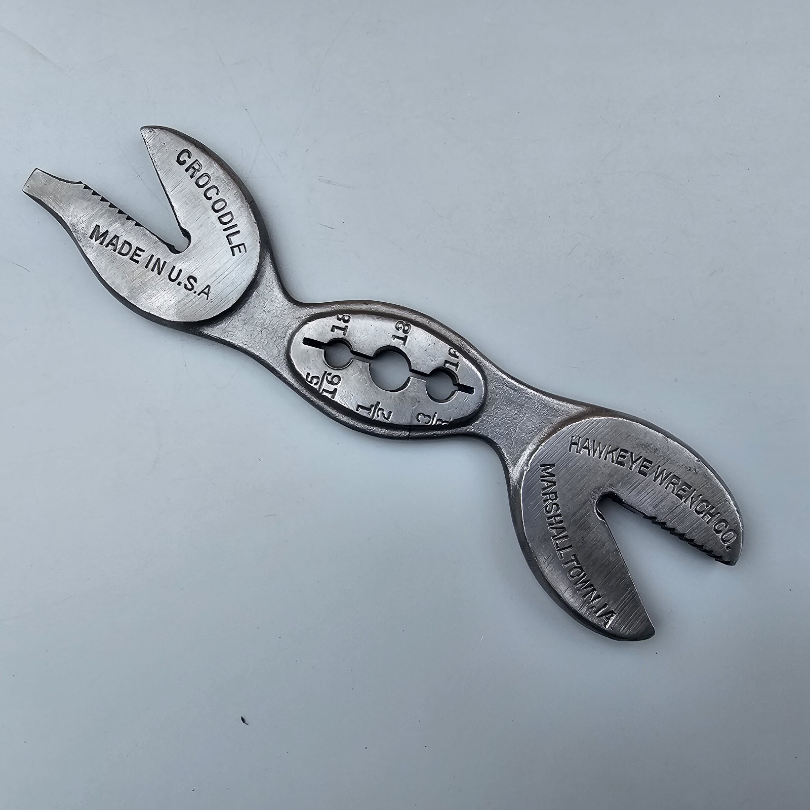 Vintage Hawkeye Wrench Co. Crocodile Wrench With Rare Screwdriver Tip