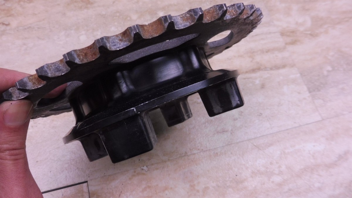スギです。 Amazon.com: NICHE 525 Pitch 40 Tooth Rear Drive Sprocket for