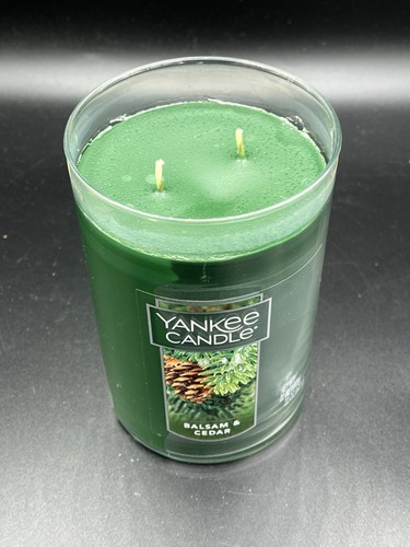 Yankee Candle Balsam Cedar Signature Large Tumbler Jar 2-Wick Candle, 22 Oz - Picture 3 of 4
