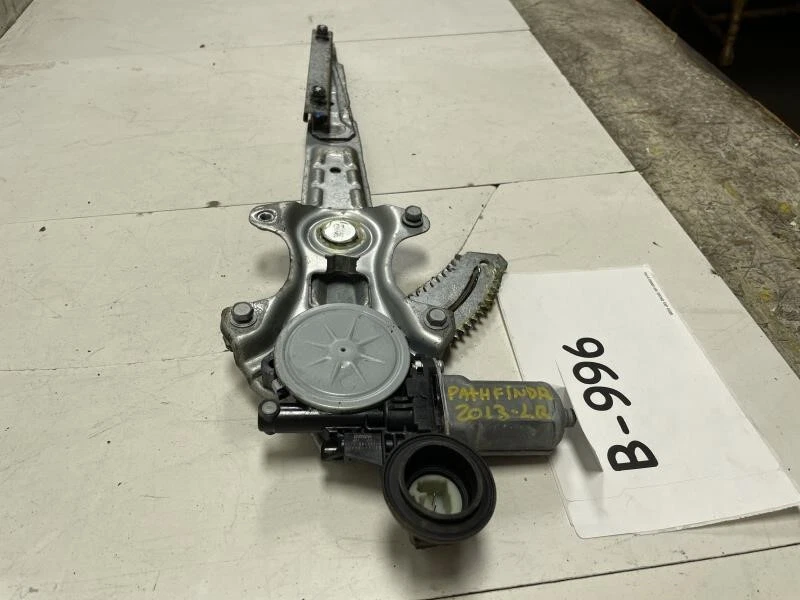 2013 NISSAN PATHFINDER SV REAR LEFT DRIVER SIDE DOOR WINDOW REGULATOR MOTOR OEM+ - Image 2 of 4