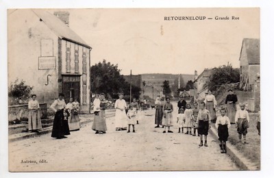 RETOURNELOUP Esternay Marne CPA 51 Café de la Paix große belebte Straße