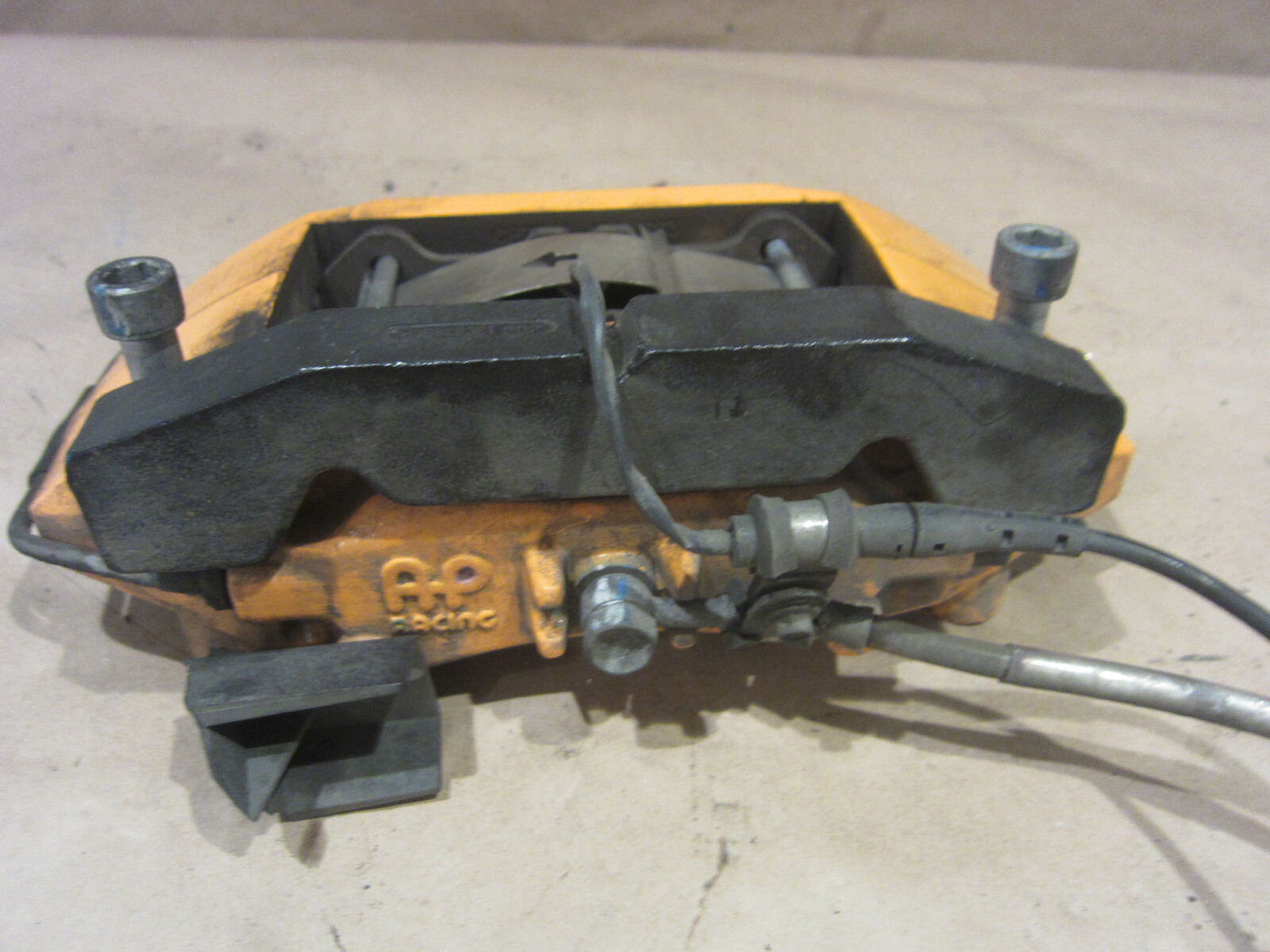 McLaren 570S - RH Rear Brake Caliper - Orange - PN 11C0486CP