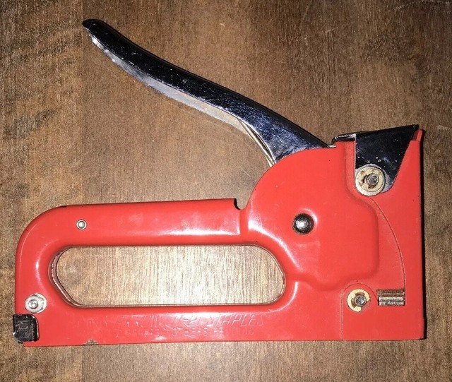 Vintage Arrow Fastener Co Stapler Staple Gun Model JT21. Home