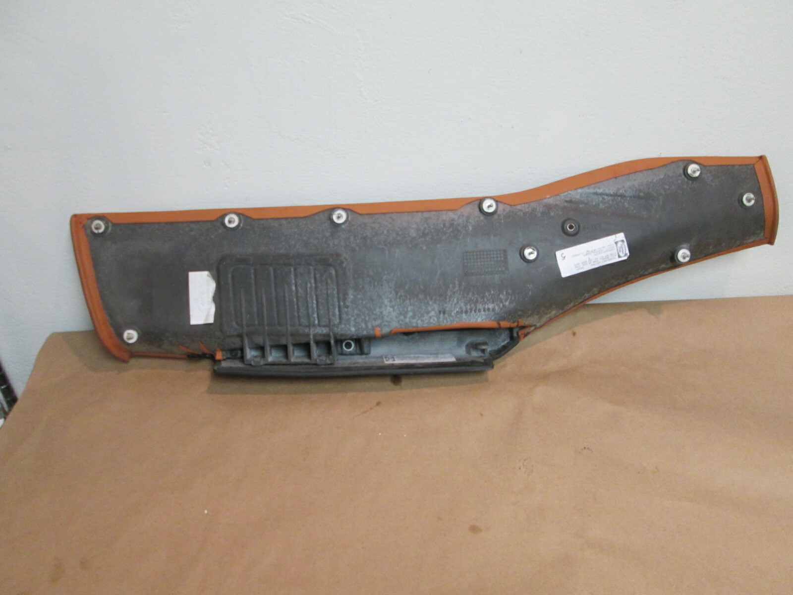 Ferrari 458 Italia / Spider - RH Door Trim Panel Arm Rest - P/N 81891300