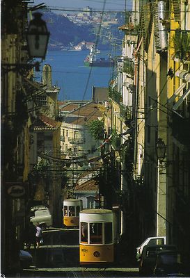 Ansichtskarte: Standseilbahnen in Lissabon - Elevator da Bica, Altstadt- Blick