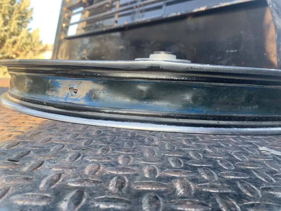 KTM 前轮限量版六天版 — 第 4/4 张图片