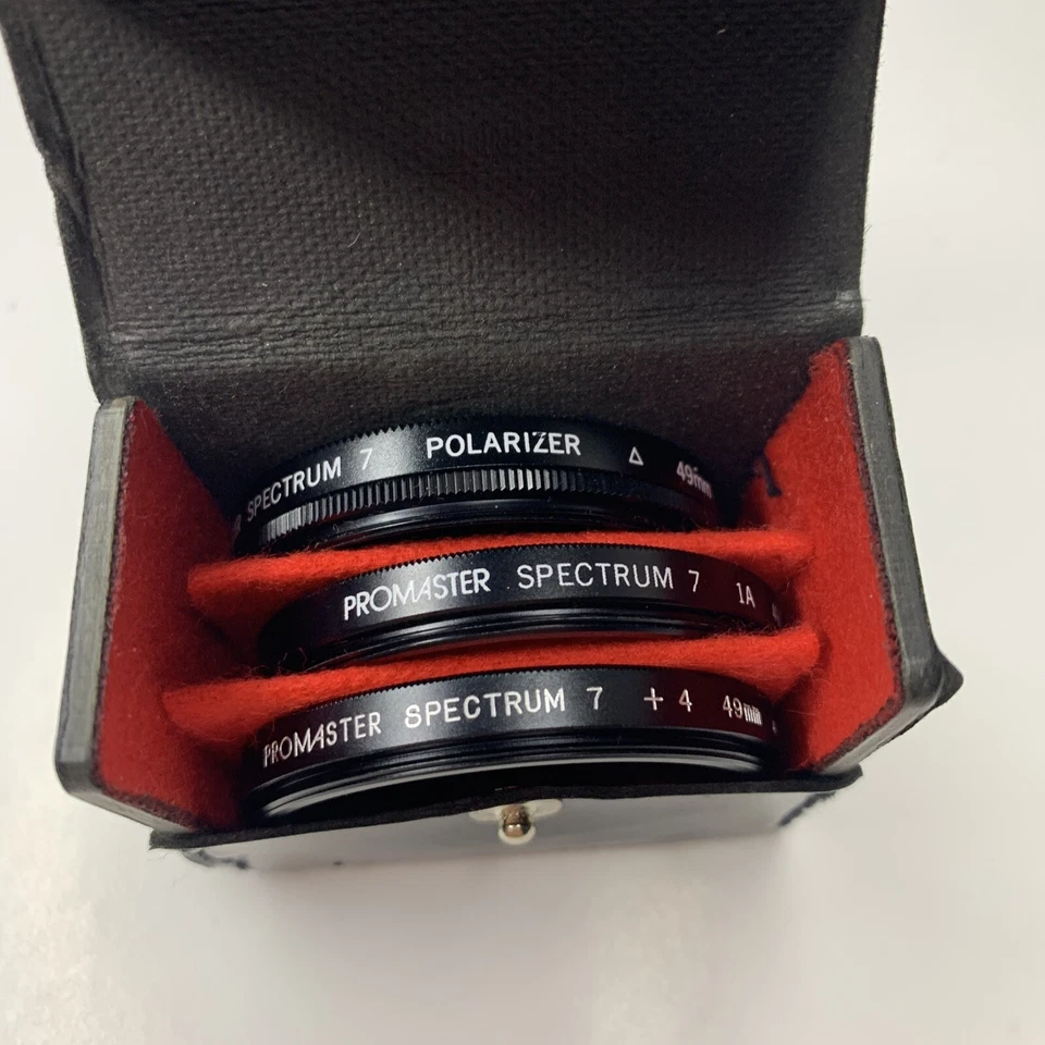 Promaster Spectrum 7 Set of 3 Filters 49mm 1A, +4, And polarizer Filters in Case - Image 2 of 4