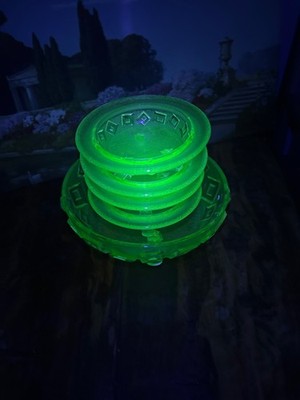 5er Set Vintage Art Deco grüne Glasschalen Tschechien Glas