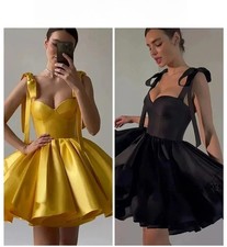 Spaghetti Straps Homecoming Dress with Bow Satin Short Prom Dress for Wedding