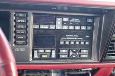 1989 Oldsmobile Trofeo Oem Radio Cassette Equalizer Oem 1989 Oldsmobile Trofeo Oem Radio Cassette Equalizer Oem