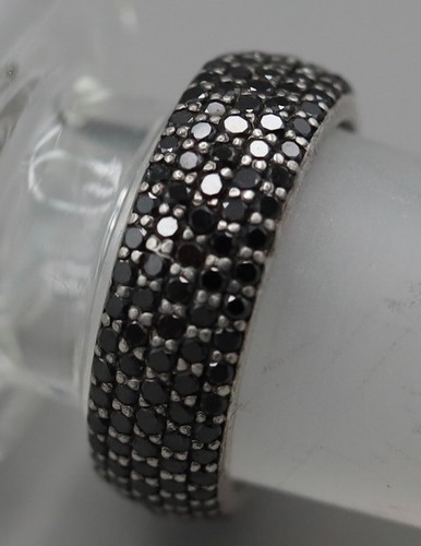 Sundance Katalog Pavé Czarny pierścionek z diamentem (rozmiar 8) - Zdjęcie 4 z 5