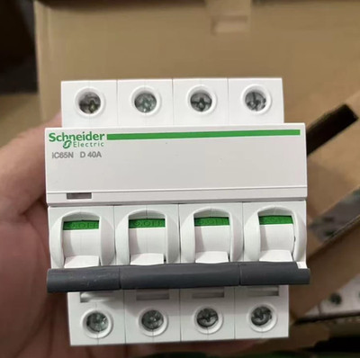 1PC NEW Schneider Miniature circuit breaker A9F19440 iC65N 4P D40A #YY