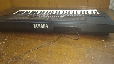 ​YAMAHA 電子キーボード PSR-510（スタンド・ペダル付きフルセット） Yamaha PSR-510 61-Key MIDI Portable Keyboard Synthesizer - Black