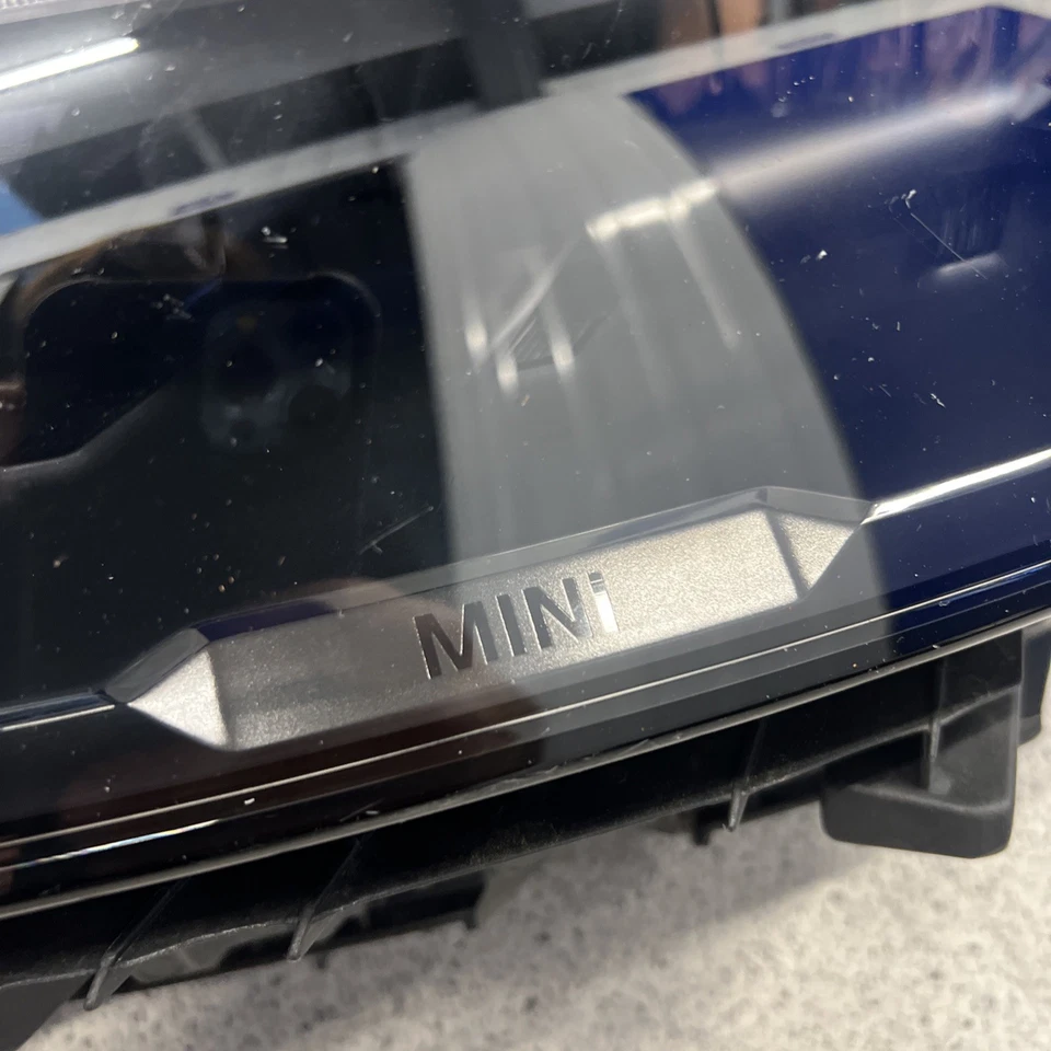 OEM MINI COUNTRYMAN PASSENGER FRONT LEFT LED HEADLIGHT 5A96843 GENUINE - Image 2 of 4