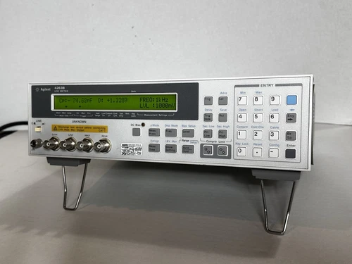 Agilent 4263B LCR Meter - Picture 4 of 9