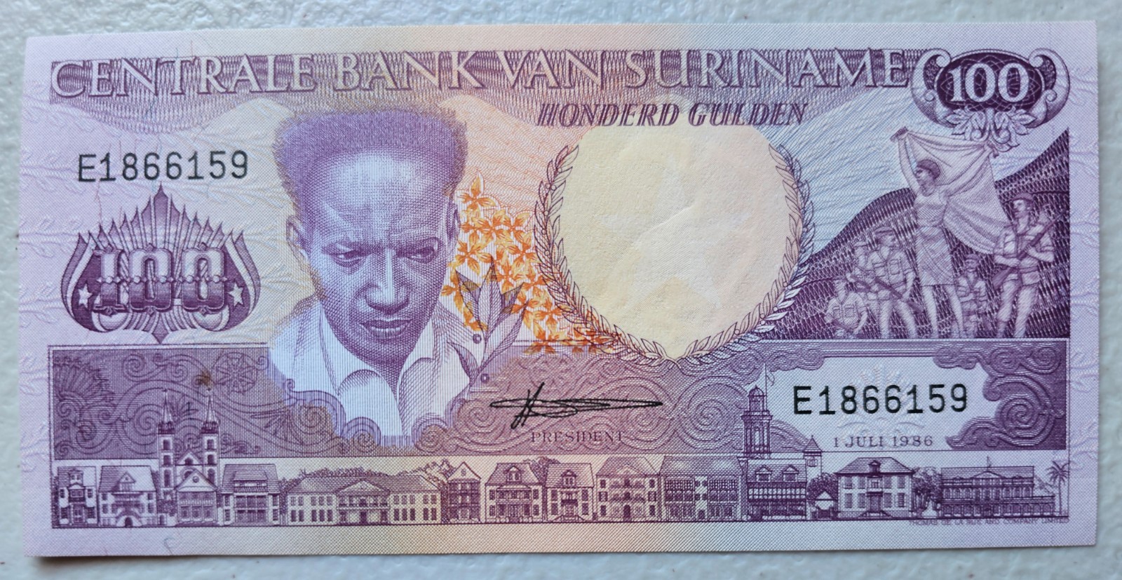 Suriname 100 Gulden 1986 Unc