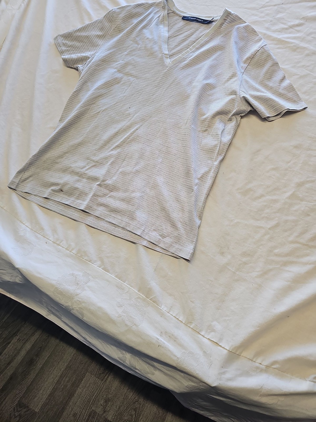 Emanuel Ungaro Vintage Micro-Stripe V-Neck Tee Size M KK204 image 4